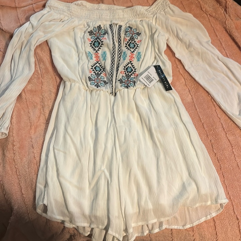 Society Girl XL white Embroidered romper